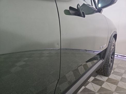 Used 2024 Rivian R1T Adventure AWD/4WD image 34