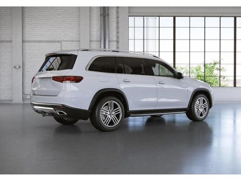 Used 2023 Mercedes-Benz GLS 450 4MATIC image 21