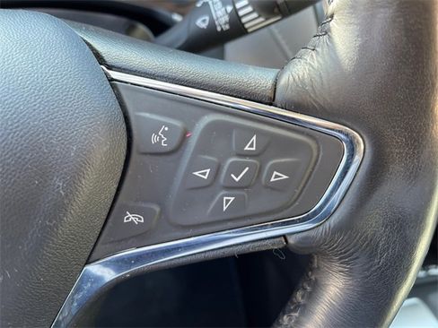 Used 2019 Chevrolet Equinox Premier image 33