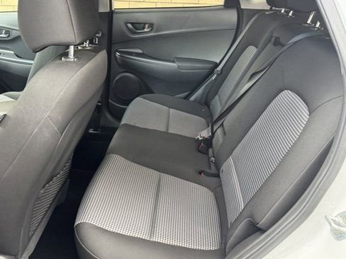 Used 2018 Hyundai Kona SEL FWD image 21