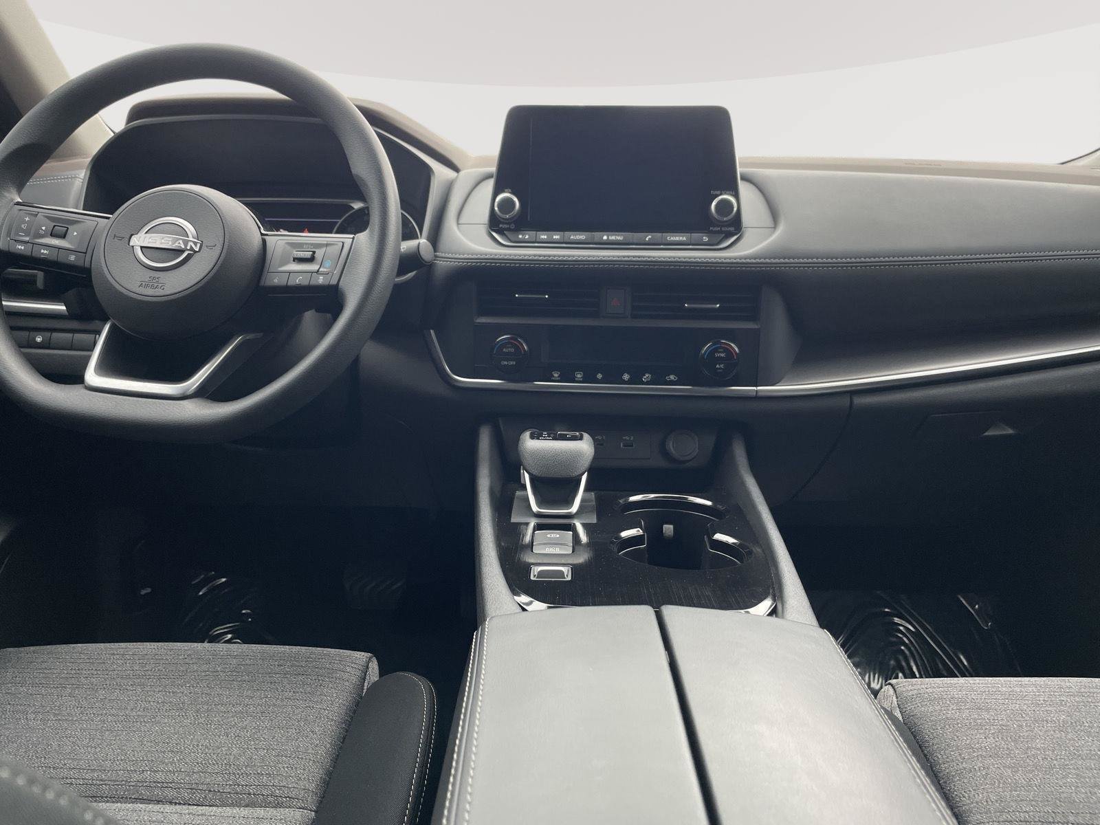 Used 2023 Nissan Rogue SV FWD image 29