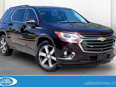 Used 2020 Chevrolet Traverse LT w/ LT Premium Package FWD image 1
