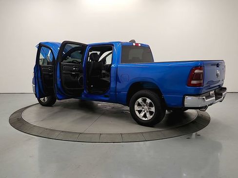 Used 2024 RAM 1500 Laramie AWD/4WD image 12