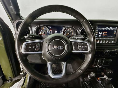 Used 2021 Jeep Wrangler Unlimited Sahara AWD/4WD image 13