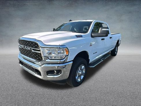 Used 2024 RAM 3500 Big Horn AWD/4WD image 6