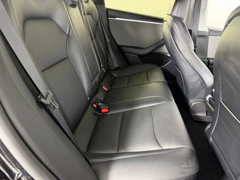 Used 2025 Tesla Model 3 Long Range RWD image 29