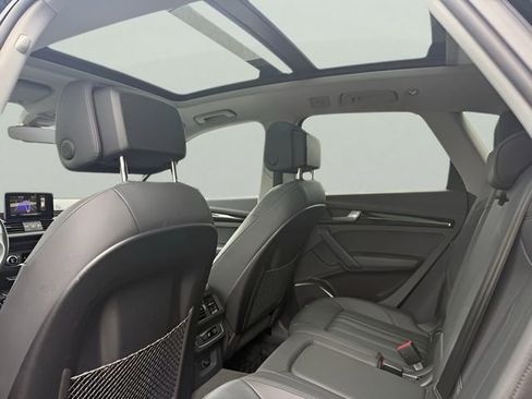 Used 2020 Audi Q5 2.0T Premium w/ Convenience Package image 9