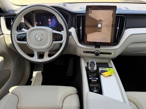 New 2026 Volvo XC60 B5 Ultra w/ Protection Package Premier AWD/4WD image 12