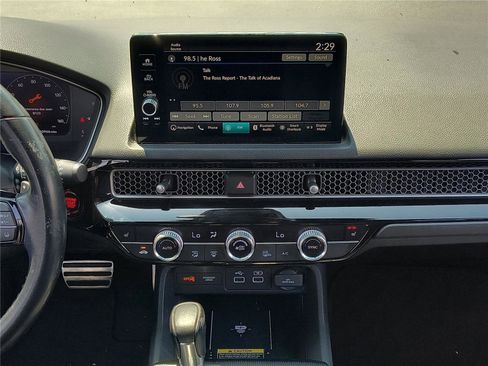 Used 2022 Honda Civic Sport Touring image 17