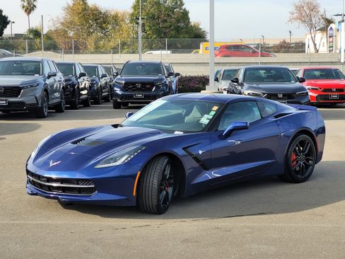 Used 2017 Chevrolet Corvette Stingray Coupe w/ 1LT image 9