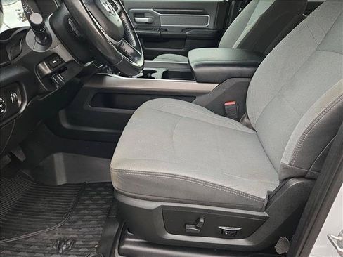 Used 2021 RAM 2500 Big Horn w/ Level 1 Equipment Group AWD/4WD image 14
