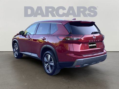 Used 2025 Nissan Rogue SL image 5