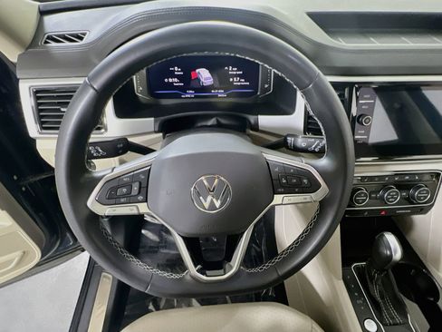 Used 2023 Volkswagen Atlas SE AWD/4WD image 11