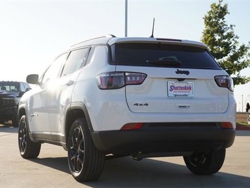 New 2026 Jeep Compass Latitude image 7