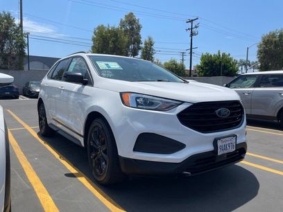 Used 2022 Ford Edge SE w/ Black Appearance Package
