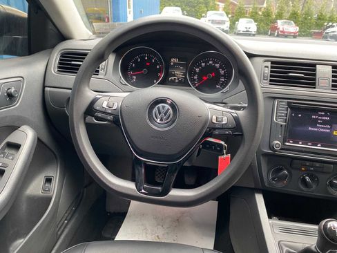 Used 2016 Volkswagen Jetta S image 15