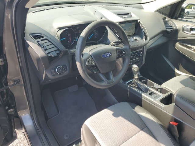 Used 2017 Ford Escape SE w/ Equipment Group 201A FWD image 19