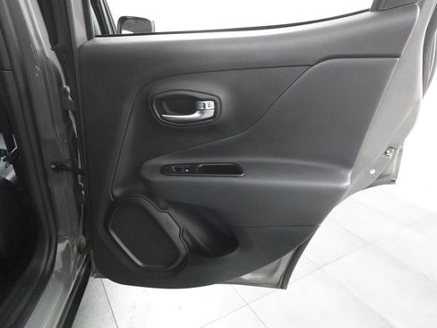 Used 2021 Jeep Renegade Limited AWD/4WD image 28