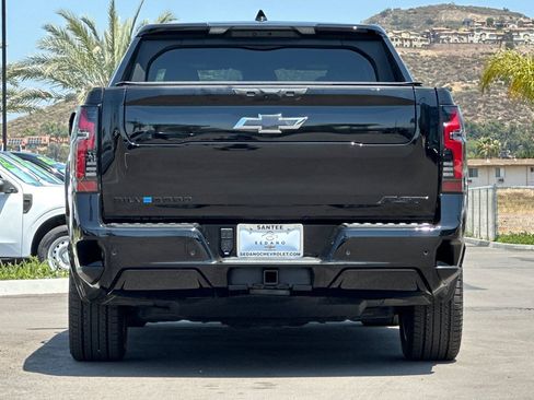 Used 2024 Chevrolet Silverado EV RST AWD/4WD image 5