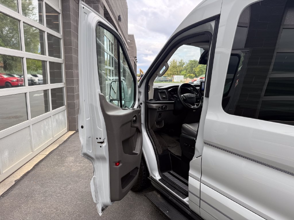 Used 2021 Ford Transit 250 Medium Roof AWD image 17