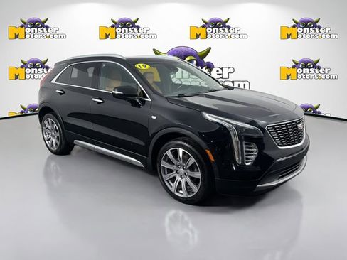 Used 2019 Cadillac XT4 Premium Luxury image 3