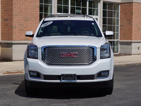 Used 2017 GMC Yukon Denali w/ Open Road Package AWD/4WD image 3