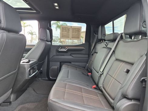 Used 2025 Chevrolet Silverado 1500 High Country w/ Midnight Edition AWD/4WD image 26