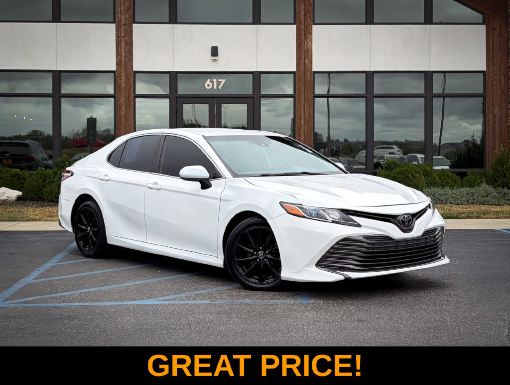 Used 2019 Toyota Camry LE FWD image 1