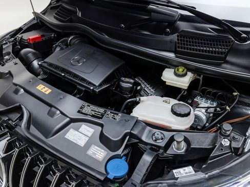 Used 2022 Mercedes-Benz Metris Passenger image 31