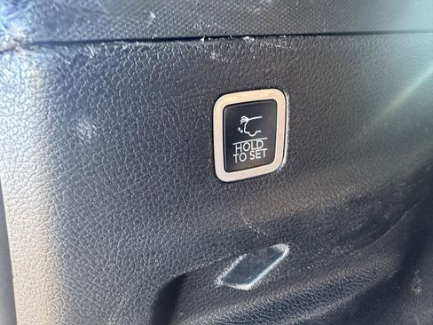 Used 2024 Jeep Wagoneer L Series II w/ Flexible Seating Group image 47