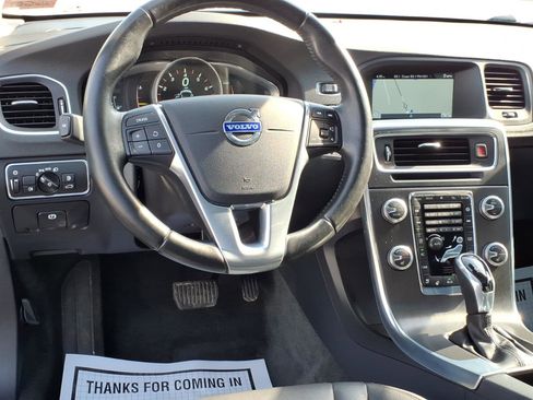 Used 2015 Volvo V60 T5 Cross Country w/ Climate Package AWD/4WD image 10