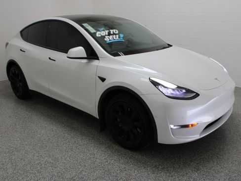 Used 2021 Tesla Model Y Long Range AWD/4WD image 4