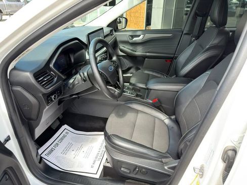 Used 2024 Ford Escape SE FWD image 14