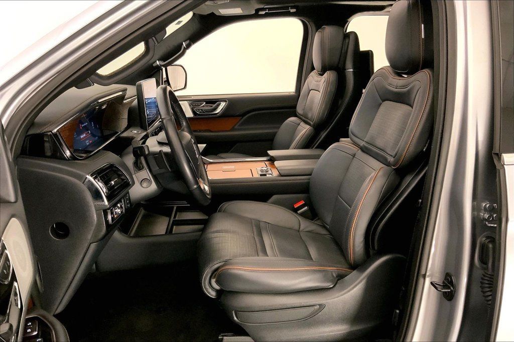 Used 2023 Lincoln Navigator L Black Label AWD/4WD image 13
