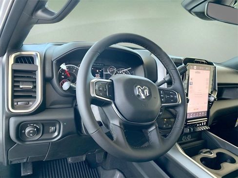 New 2026 RAM 2500 Big Horn AWD/4WD image 17