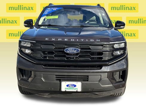 Certified 2025 Ford Expedition Max Active image 12