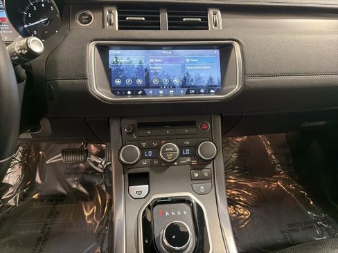 Used 2019 Land Rover Range Rover Evoque Landmark Edition AWD/4WD image 16