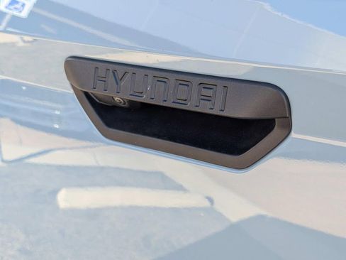 Used 2025 Hyundai Santa Cruz SE image 7