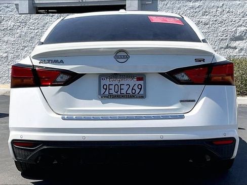 Certified 2023 Nissan Altima 2.0 SR FWD image 3