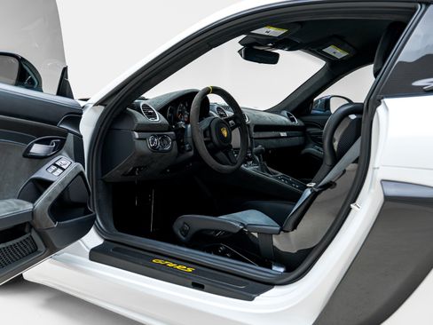 Used 2023 Porsche 718 Cayman GT4 RS RWD image 3