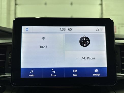 Used 2024 Ford Explorer XLT w/ Equipment Group 202A image 25