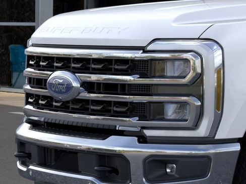New 2026 Ford F250 King Ranch w/ Chrome Package AWD/4WD image 17