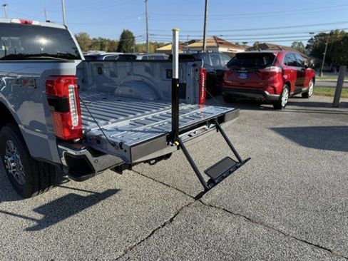 New 2026 Ford F250 Lariat AWD/4WD image 3