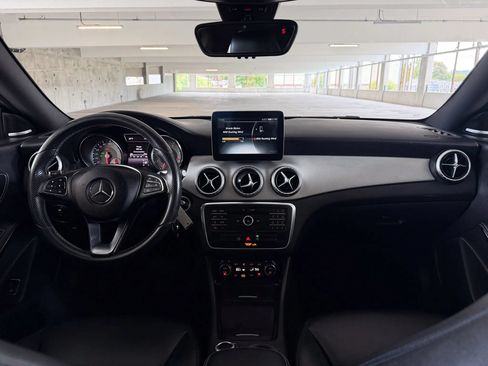 Used 2015 Mercedes-Benz CLA 250 image 24