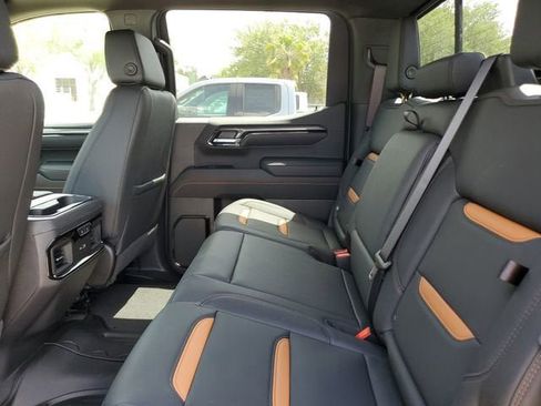 New 2026 GMC Sierra 1500 AT4 w/ AT4 Premium Package AWD/4WD image 12