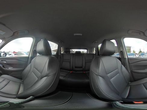 Used 2026 Nissan Rogue SL AWD/4WD image 45