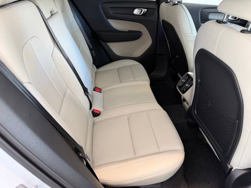 New 2026 Volvo XC40 B5 Ultra w/ Protection Package Premier image 28