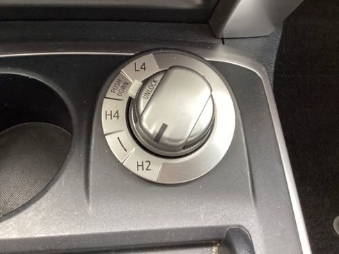 Used 2019 Toyota 4Runner SR5 Premium image 25