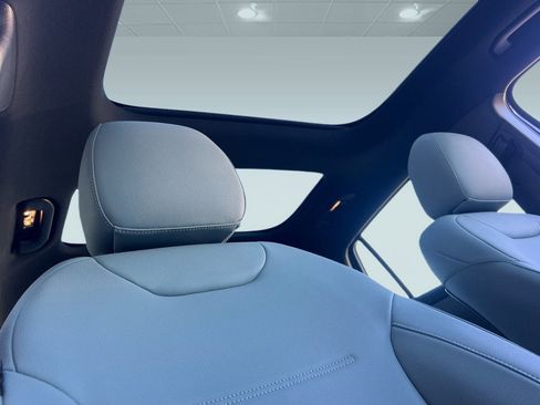 New 2025 Mercedes-Benz GLA 35 AMG AMG GLA 35 image 26