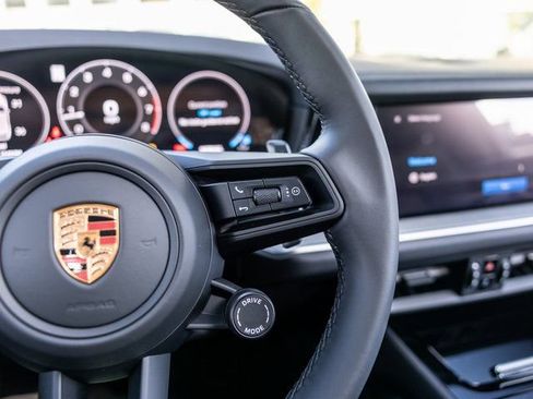 New 2026 Porsche Cayenne image 28